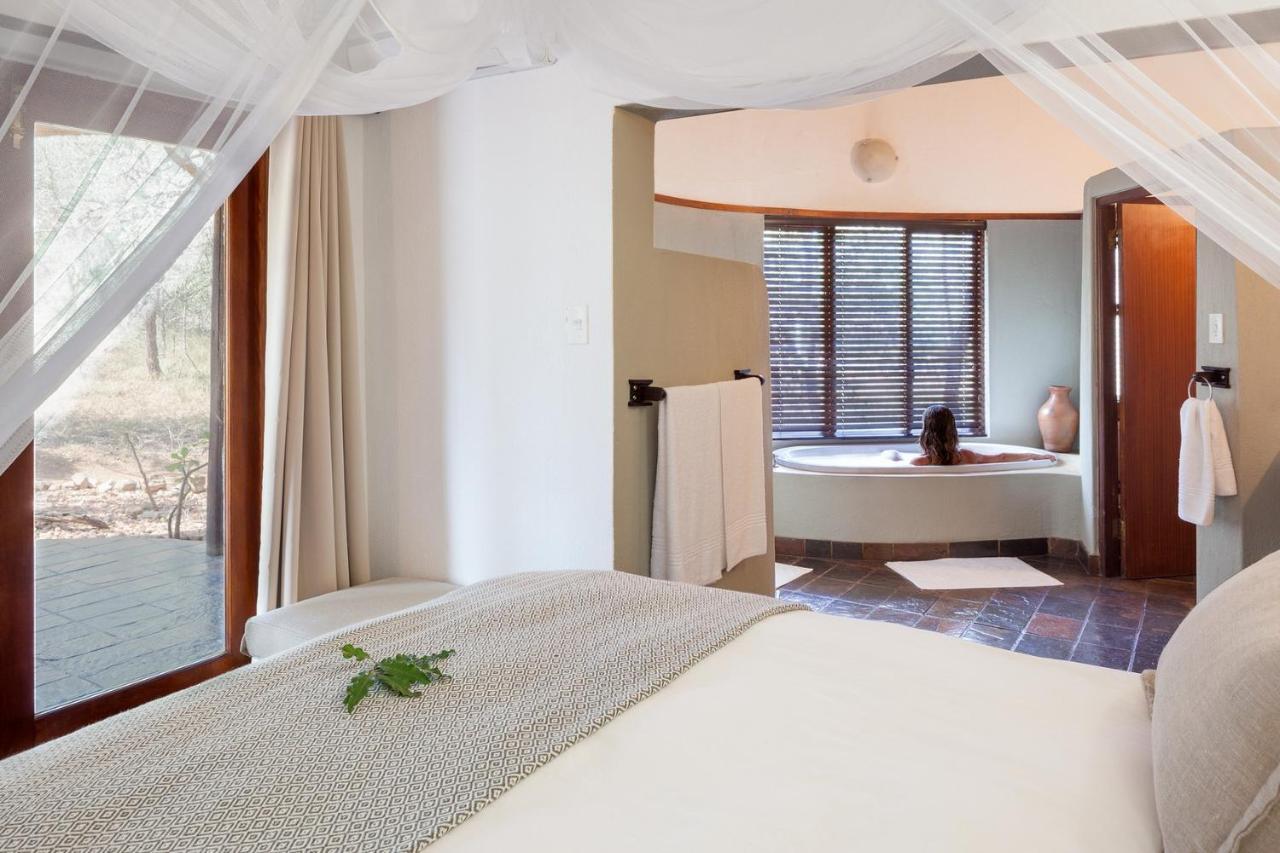 Serondella Safari Lodge Thornybush Game Reserve Bagian luar foto